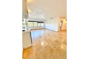 1020 94th St APT 402, Bay Harbor Islands, FL 33154, - MLS#A11918264