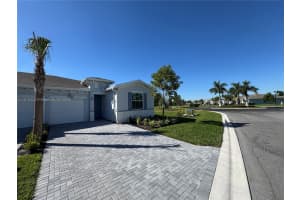 5726 Divine Dr 5726 Delray Beach, FL 33484 - MLS#A11918323