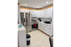 32 Bedford B 32 West Palm Beach, FL 33417 - MLS#A11918336