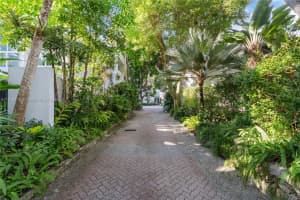 2475 S Bayshore Dr, Miami