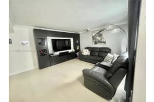 1990 Sw 121st Ct 232 Miami, FL 33175 - MLS#A11918520