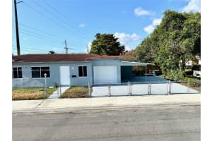 145 Nw 2nd St Dania Beach, FL 33004 - MLS#A11918558