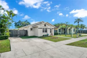 11365 Sw 143rd Ct Miami, FL 33186 - MLS#A11918560