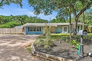 2191 SW 27th Ln, Fort Lauderdale, FL 33312, - MLS#A11918565