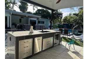 8290 Sunset Dr Miami, FL 33143 - MLS#A11918622