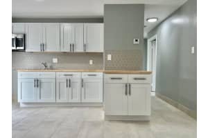 1436 Nw 24th Ter Fort Lauderdale, FL 33311 - MLS#A11918639