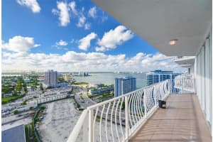 7601 E Treasure Dr, North Bay Village, FL 33141, - MLS#A11918675