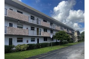 5985 Del Lago Cir 119 Sunrise, FL 33313 - MLS#A11918679