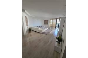 20191 E Country Club Dr 403 Aventura, FL 33180 - MLS#A11918792