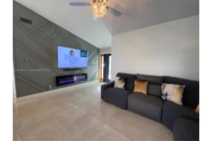 7523 Sw 7th Pl North Lauderdale, FL 33068 - MLS#A11918812