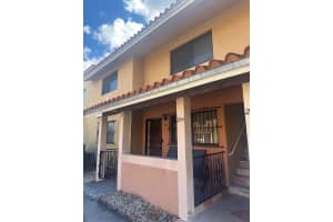 2740 W 61st St APT 204, Hialeah, FL 33016, - MLS#A11918824