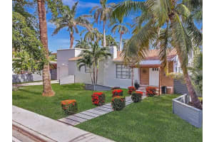 715 Hollywood Blvd, Hollywood, FL 33019, - MLS#A11918840