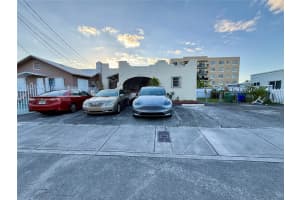 2642 Nw 24th Ct, Miami