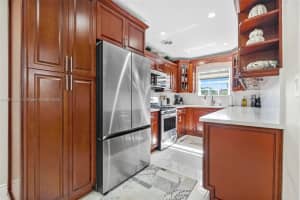 6951 Liberty St Hollywood, FL 33024 - MLS#A11918992