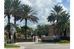 8801 Wiles Rd 307, Coral Springs