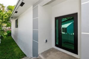 745 Ne 36th St Oakland Park, FL 33334 - MLS#A11919038