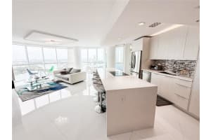 6301 Collins Ave APT 2707, Miami Beach, FL 33141, - MLS#A11919050