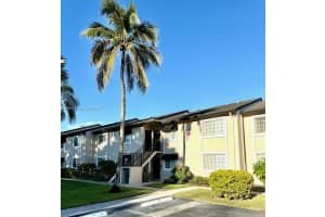 4000 Crystal Lake Dr 112, Deerfield Beach