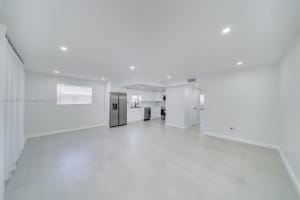 4155 Sw 66th Ter 104, Davie