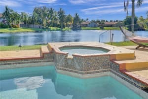 5421 Hawkes Bluff Ave Davie, FL 33331 - MLS#A11919128