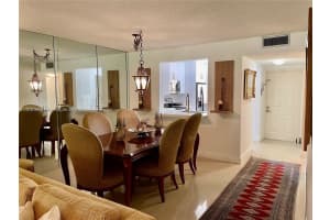 8592 W Sunrise Blvd 111 Plantation, FL 33322 - MLS#A11919144