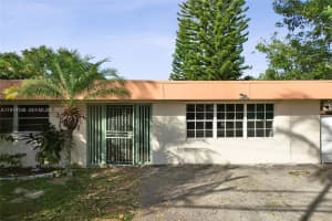 5551 SW 57th St, Davie, FL 33314, - MLS#A11919158