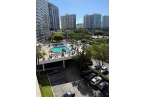 3701 N Country Club Dr 706, Aventura 3701 N Country Club Dr 706, Aventura