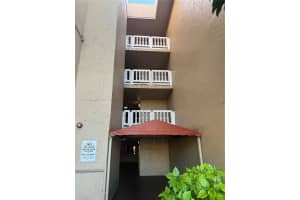 17000 Nw 67th Ave 232, Hialeah 17000 Nw 67th Ave 232, Hialeah