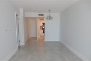 400 N Surf Rd APT 303, Hollywood, FL 33019, - MLS#A11919301