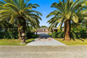 19511 SW 214th St, Miami, FL 33187, - MLS#A11919314