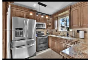 985 Ne 33rd Ter 201 Homestead, FL 33033 - MLS#A11919315