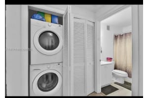 985 Ne 33rd Ter 201 Homestead, FL 33033 - MLS#A11919315