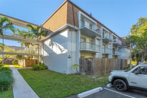 9621 Sw 77th Ave 204b, Miami