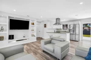 330 N 70th Ave, Hollywood 330 N 70th Ave, Hollywood