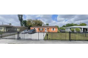 16130 Nw 28th Ct, Miami Gardens