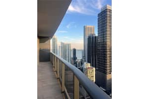 55 Sw 9th St 3406, Miami