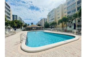 620 NE 12th Ave APT 406, Hallandale Beach, FL 33009, - MLS#A11919372