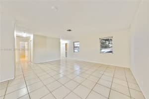 7315 Allen Dr, Hollywood, FL 33024, - MLS#A11919386