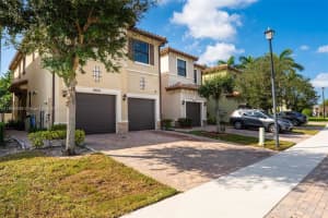 4816 Nw 56th Ct Tamarac, FL 33319 - MLS#A11919409