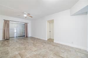 5800 Margate Blvd Apt 812-8, Margate, FL 33063, - MLS#A11919445