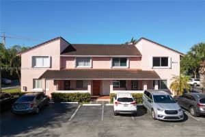 8041 Lake Dr 102, Doral 8041 Lake Dr 102, Doral