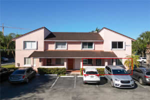 8041 Lake Dr 102 Doral, FL 33166 - MLS#A11919527