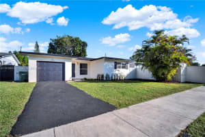 131 Ne 18th St Homestead, FL 33030 - MLS#A11919541