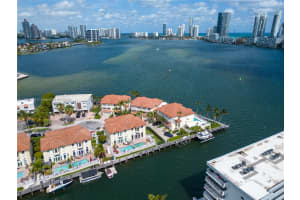 3907 Ne 170th St 3907 North Miami Beach, FL 33160 - MLS#A11919573