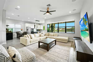 445 Sw 113th Ln Pembroke Pines, FL 33025 - MLS#A11919580