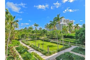 445 Grand Bay Dr 303, Key Biscayne