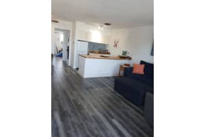 1000 Sw 10th Ter 17p Hallandale Beach, FL 33009 - MLS#A11919671