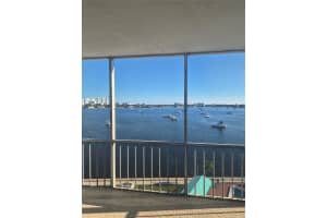 2910 Point East Dr M610, Aventura 2910 Point East Dr M610, Aventura