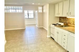 999 Brickell Bay Dr 1806, Miami