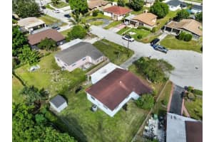 1041 Nw 24th Ter Fort Lauderdale, FL 33311 - MLS#A11920823